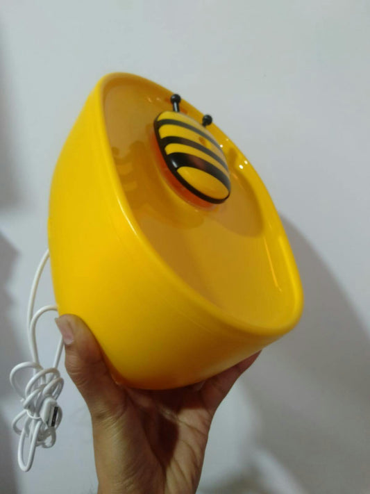 Bee Fountain for Pets 2.0L – Fresh Flowing Water Dispenser 🐝