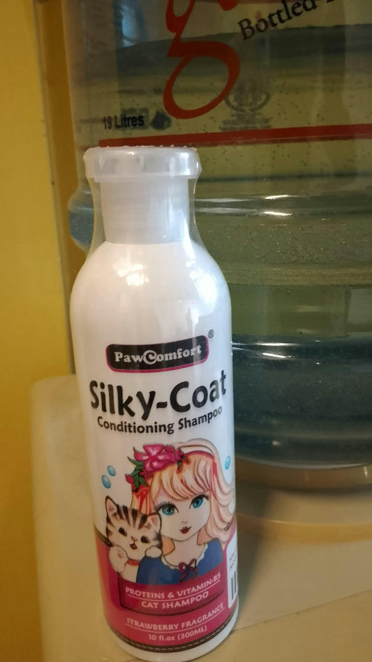 SilkyCoat Cat Shampoo 300ml – Gentle Care for Soft & Shiny Fur 🐾